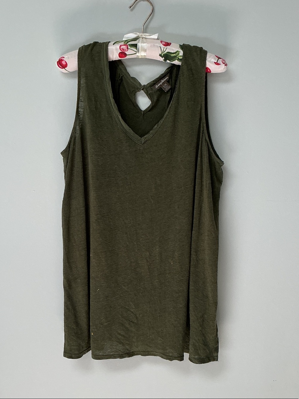 Tommy Bahama Olive Green V-Neck Sleeveless Tank
